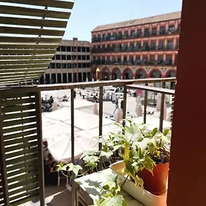 Casa En Plaza De La Corredera Con Balcon , Córdoba España