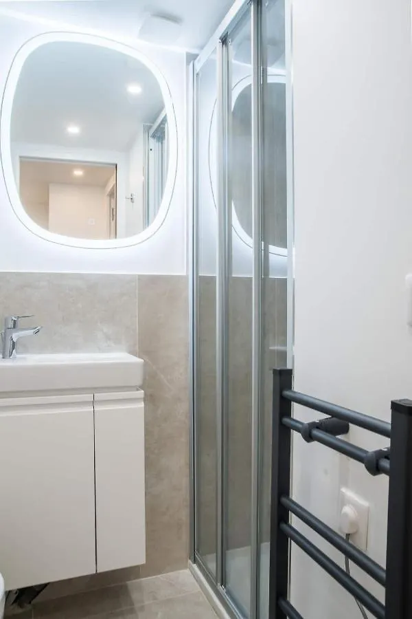T2 A Paris Centre Smart Tv, Nespresso, Wifi Apartment 0*,  France
